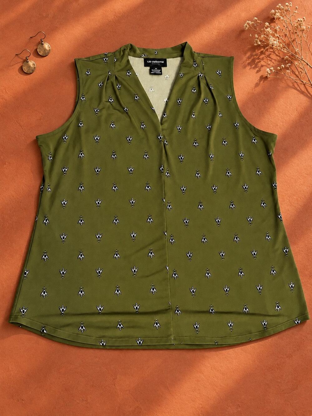 Liz Claiborne Women's XL Olive Green Floral Print Sleeveless V Neck Blouse